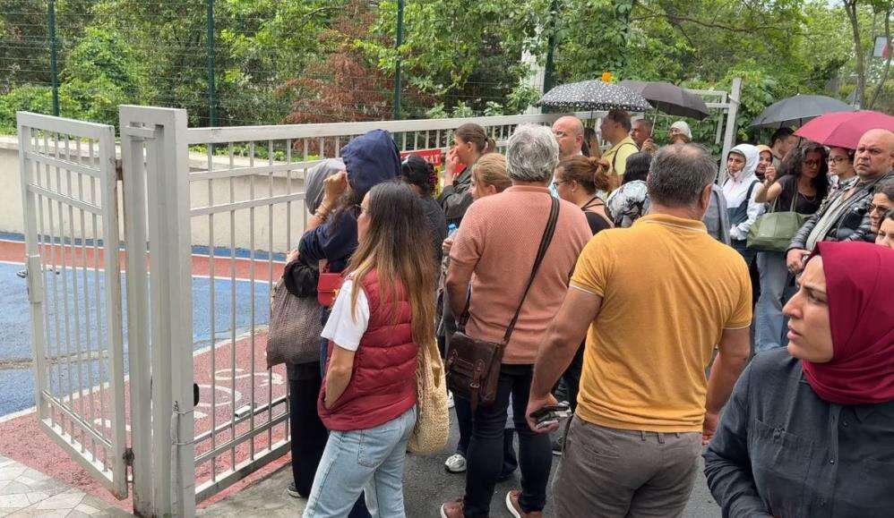 LGS için yanlış okula gitti, gözyaşlarına boğuldu 2